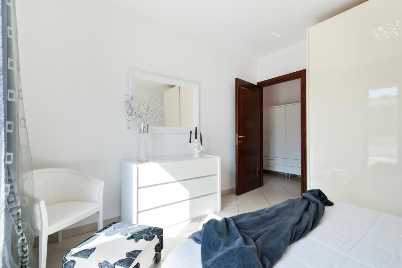 Casa Mabel Terrace - Sit Apartment Lecce Bagian luar foto