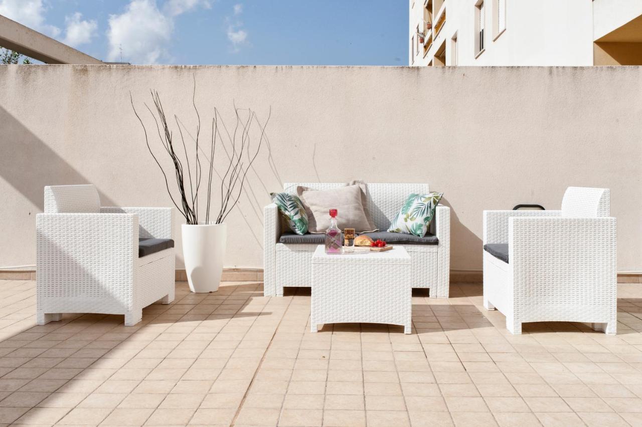Casa Mabel Terrace - Sit Apartment Lecce Bagian luar foto