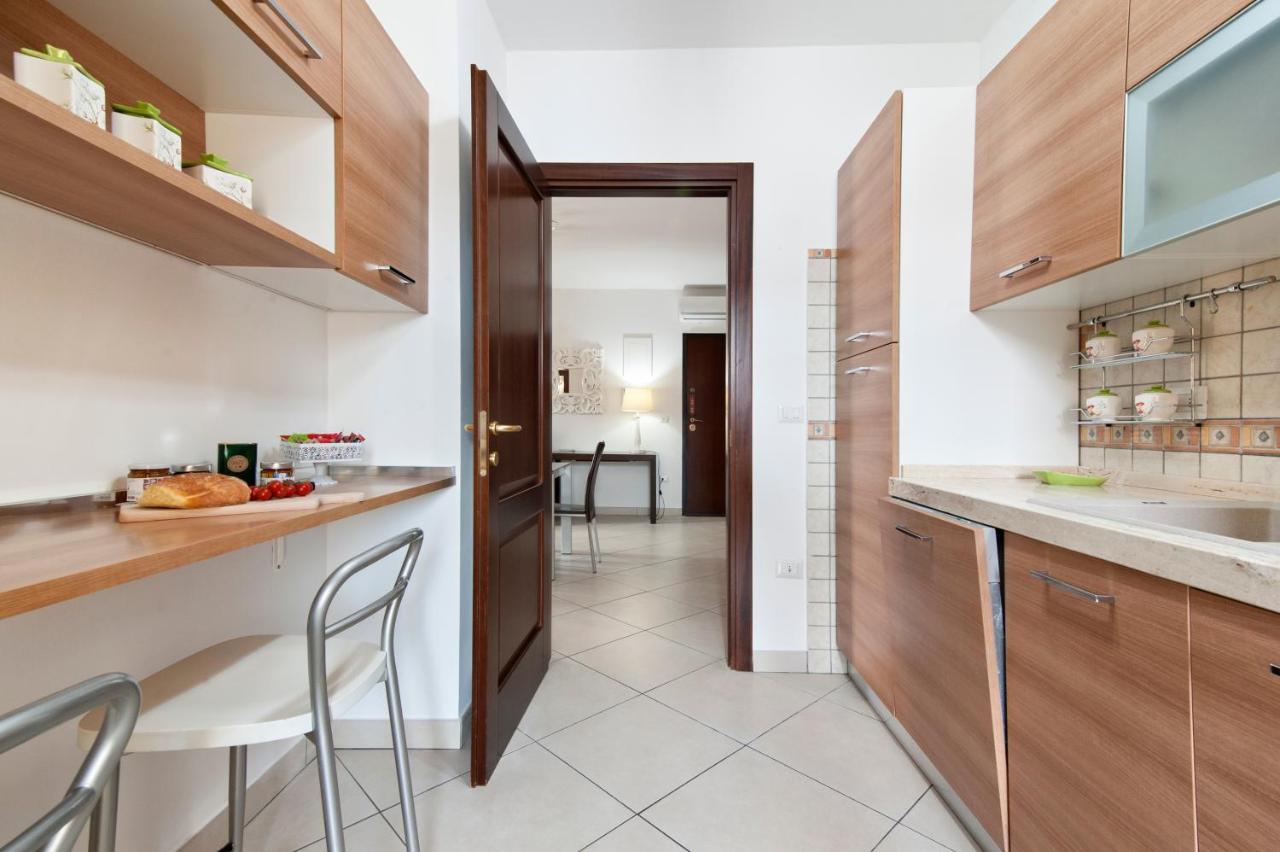 Casa Mabel Terrace - Sit Apartment Lecce Bagian luar foto